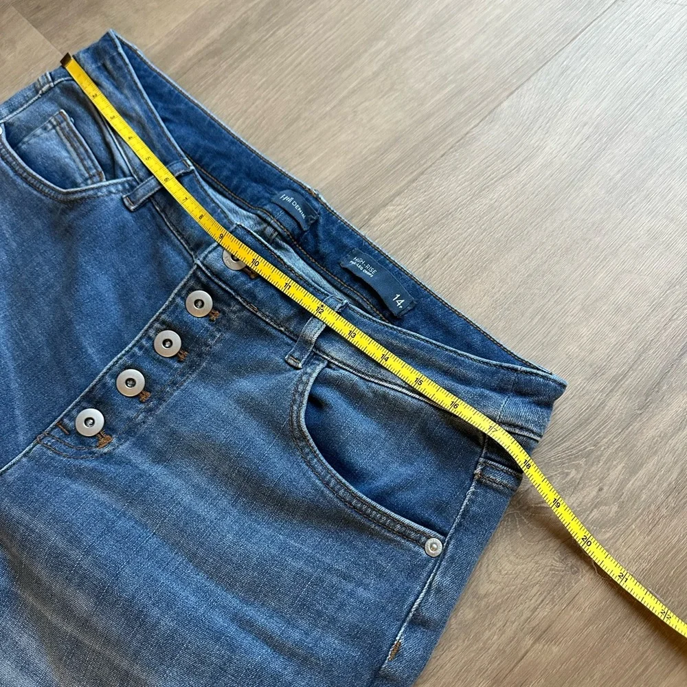 J. Jill Button-Fly High Wasted Cropped Blue Jeans - size 14 petite - Picture 4 of 7